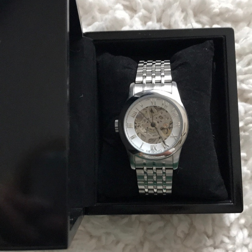Danbury Watch